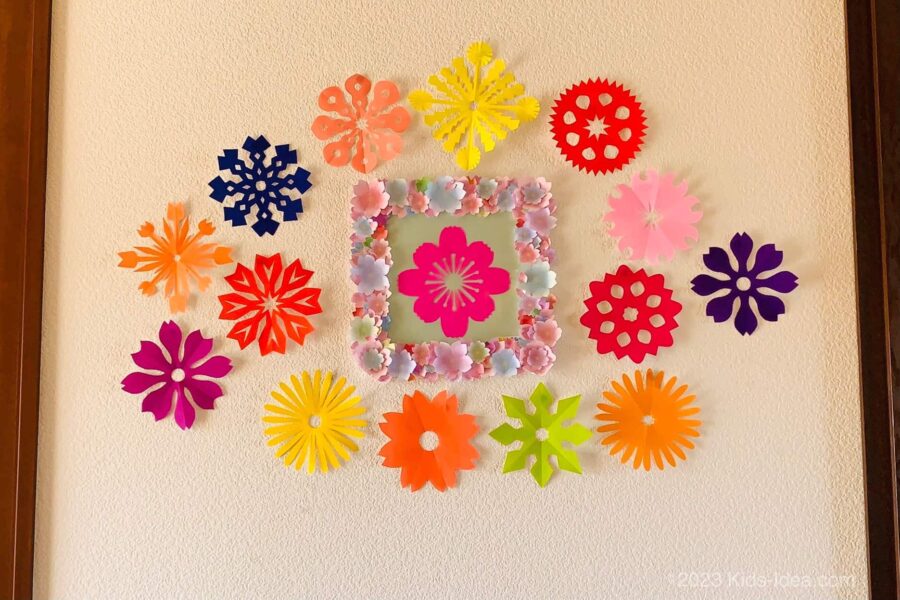 Paper cutting : How to make a flower motif